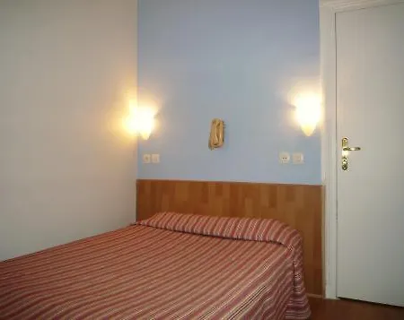 מלון Du Brabant 2*