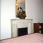 Du Brabant Hotel 2*